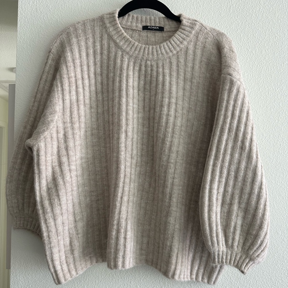 Azalea balloon sleeve sweater in cream